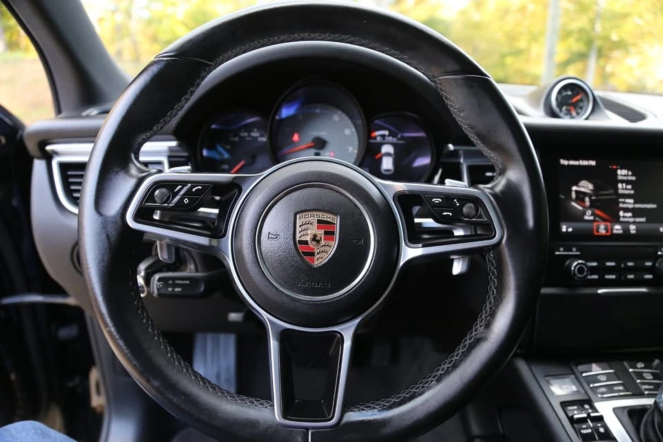 2017 Porsche Macan S - Image 7 of 17