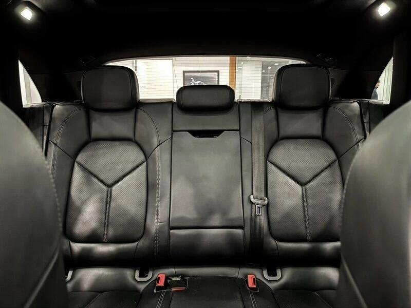2017 Porsche Macan S - Image 11 of 12
