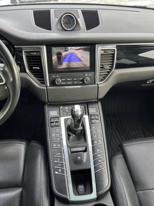 2017 Porsche Macan S - Image 13 of 14