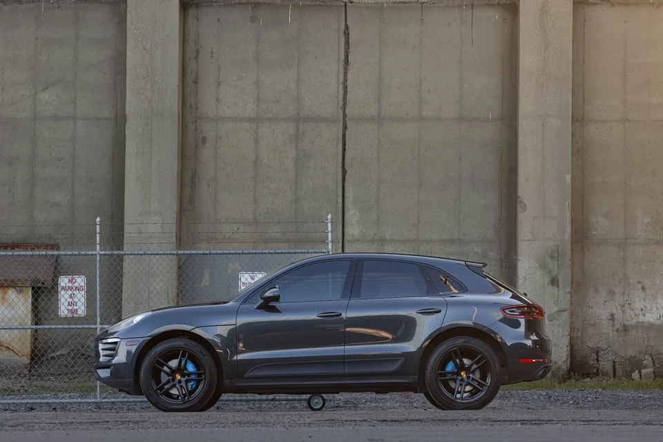 2017 Porsche Macan S - Image 2 of 14