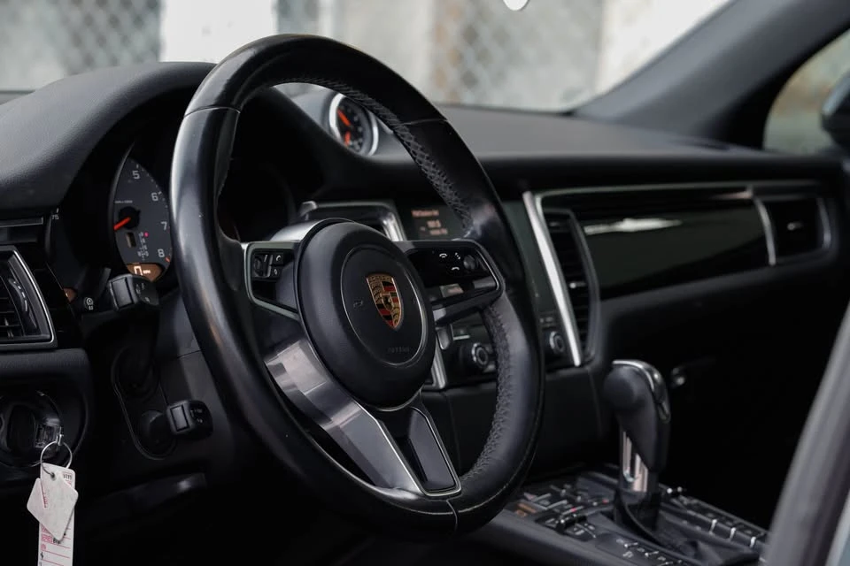 2017 Porsche Macan S - Image 11 of 14