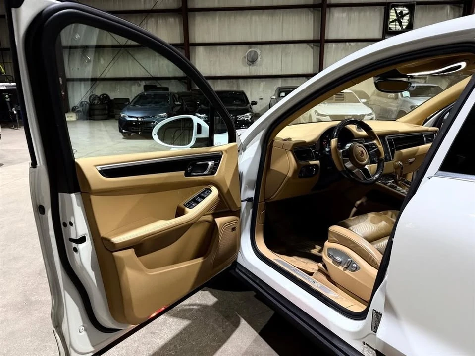 2017 Porsche Macan S - Image 12 of 20