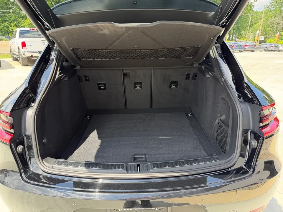 2017 Porsche Macan S - Image 8 of 21