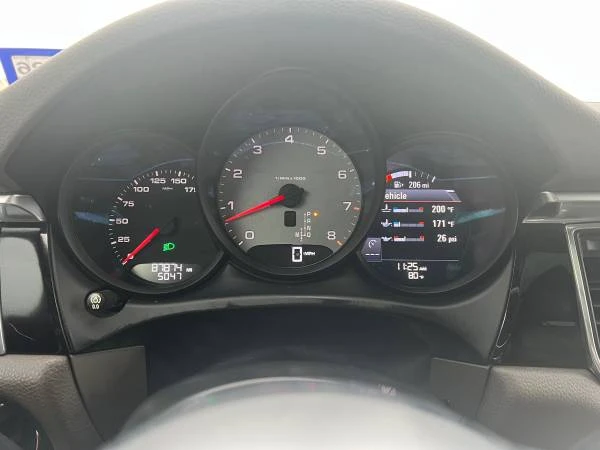 2017 Porsche Macan S - Image 7 of 10