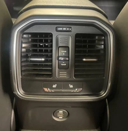 2017 Porsche Macan S - Image 16 of 19