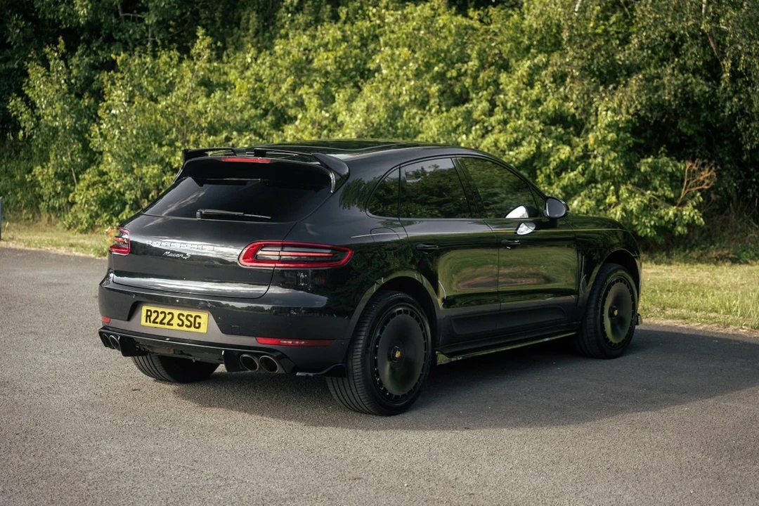 2017 Porsche Macan S - Image 14 of 31
