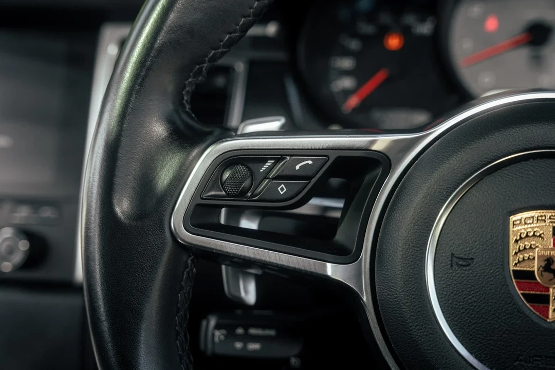 2017 Porsche Macan S - Image 22 of 31