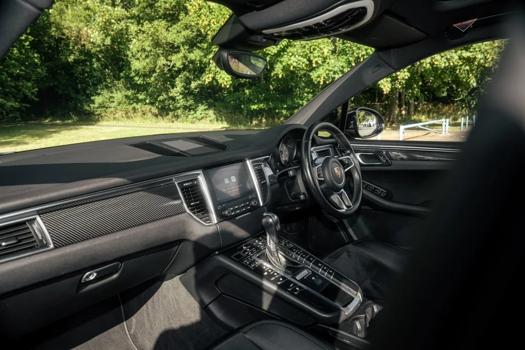 2017 Porsche Macan S - Image 9 of 31