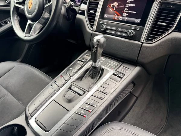 2017 Porsche Macan S - Image 18 of 21