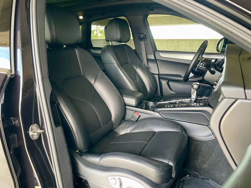 2017 Porsche Macan S - Image 12 of 24