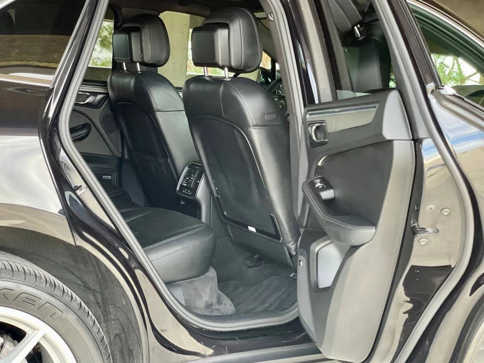 2017 Porsche Macan S - Image 20 of 24