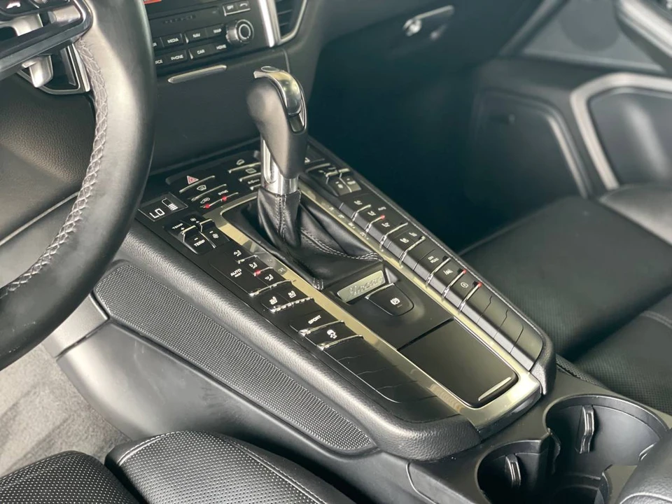 2017 Porsche Macan S - Image 11 of 24