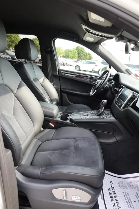 2017 Porsche Macan S - Image 14 of 19