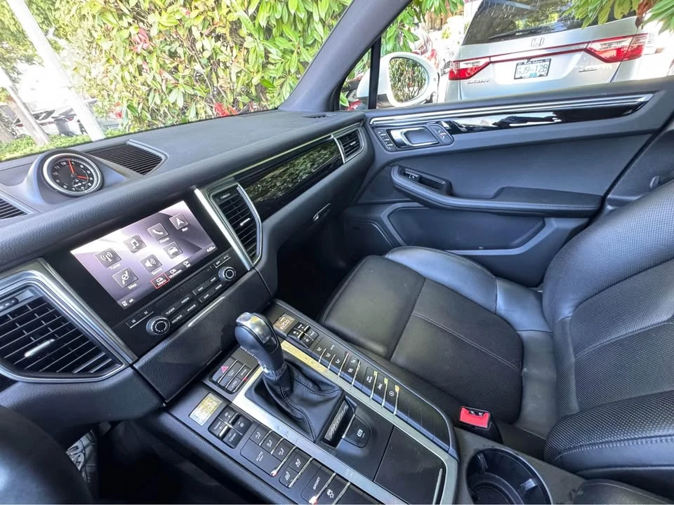 2017 Porsche Macan S - Image 12 of 20