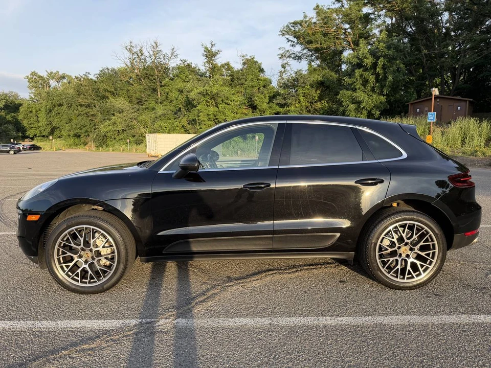 2017 Porsche Macan S - Image 7 of 24