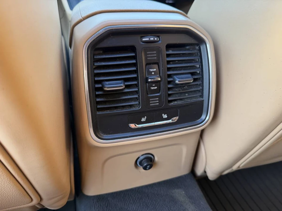 2017 Porsche Macan S - Image 18 of 24