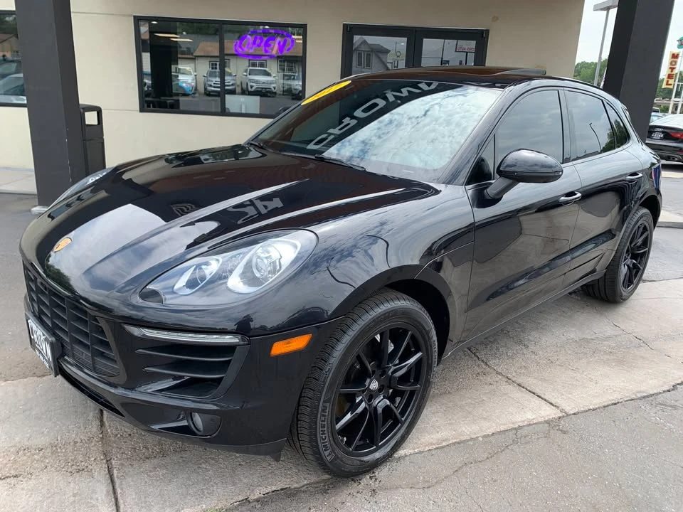 2017 Porsche Macan S - Image 2 of 8