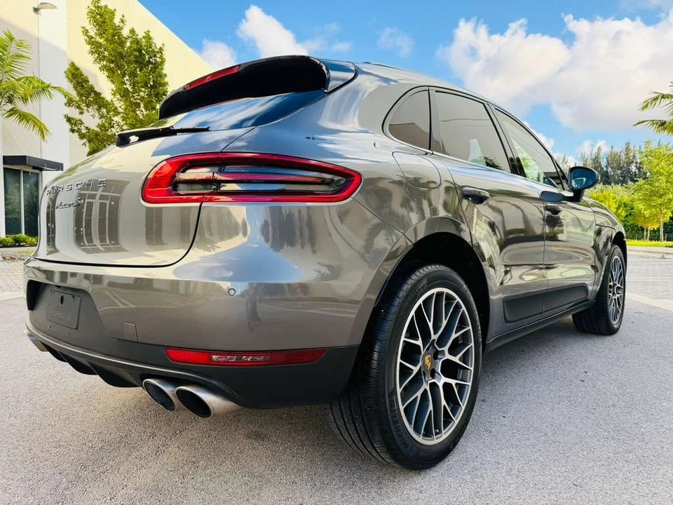2017 Porsche Macan S - Image 9 of 29