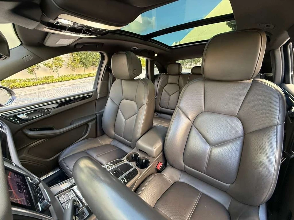 2017 Porsche Macan S - Image 13 of 29
