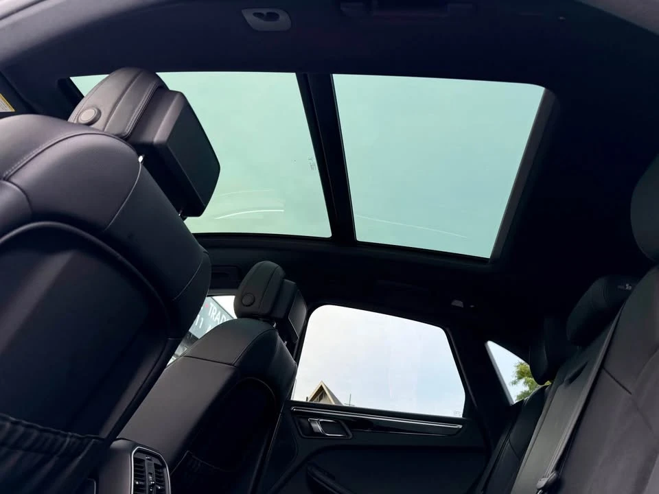 2017 Porsche Macan S - Image 10 of 20