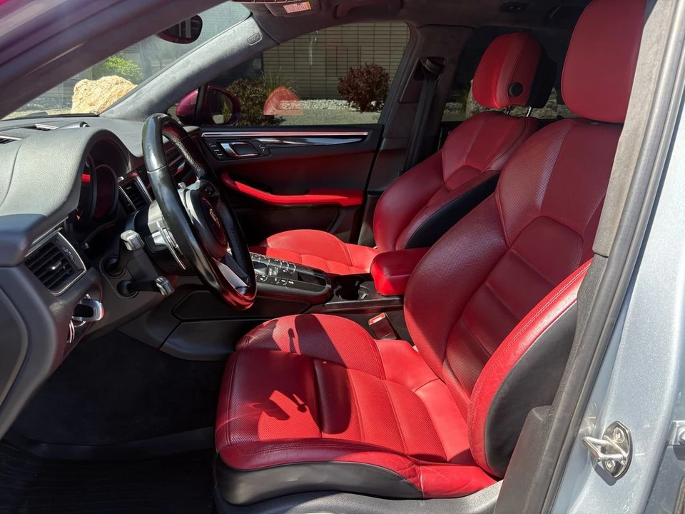 2017 Porsche Macan S - Image 8 of 31