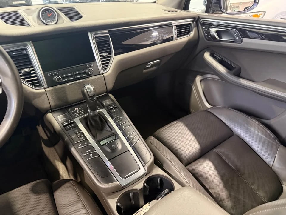 2017 Porsche Macan S - Image 16 of 20