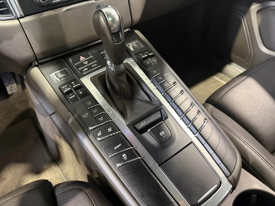2017 Porsche Macan S - Image 12 of 20