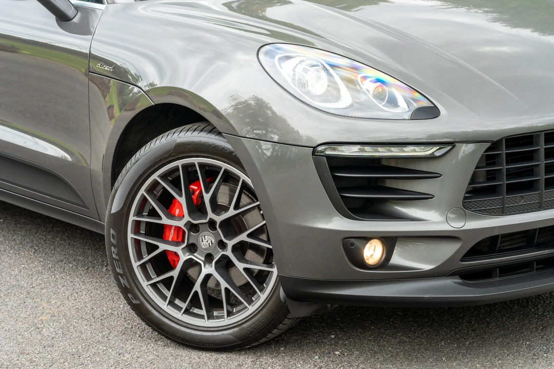 2017 Porsche Macan S - Image 15 of 31