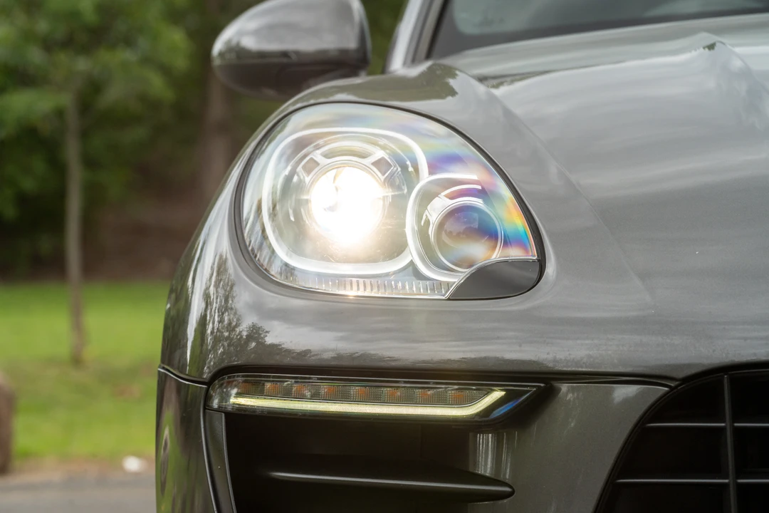 2017 Porsche Macan S - Image 27 of 31
