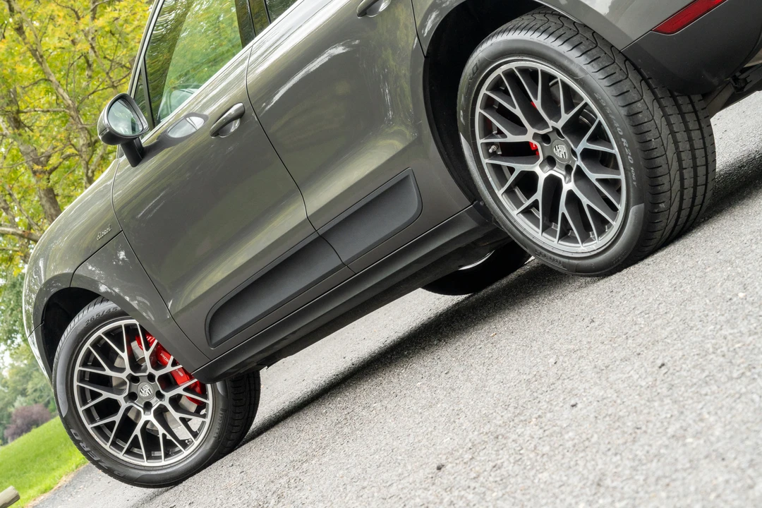 2017 Porsche Macan S - Image 22 of 31