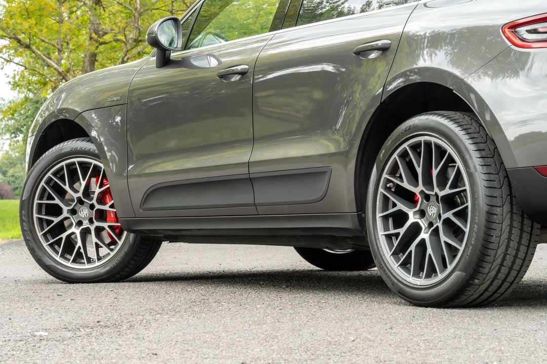 2017 Porsche Macan S - Image 23 of 31