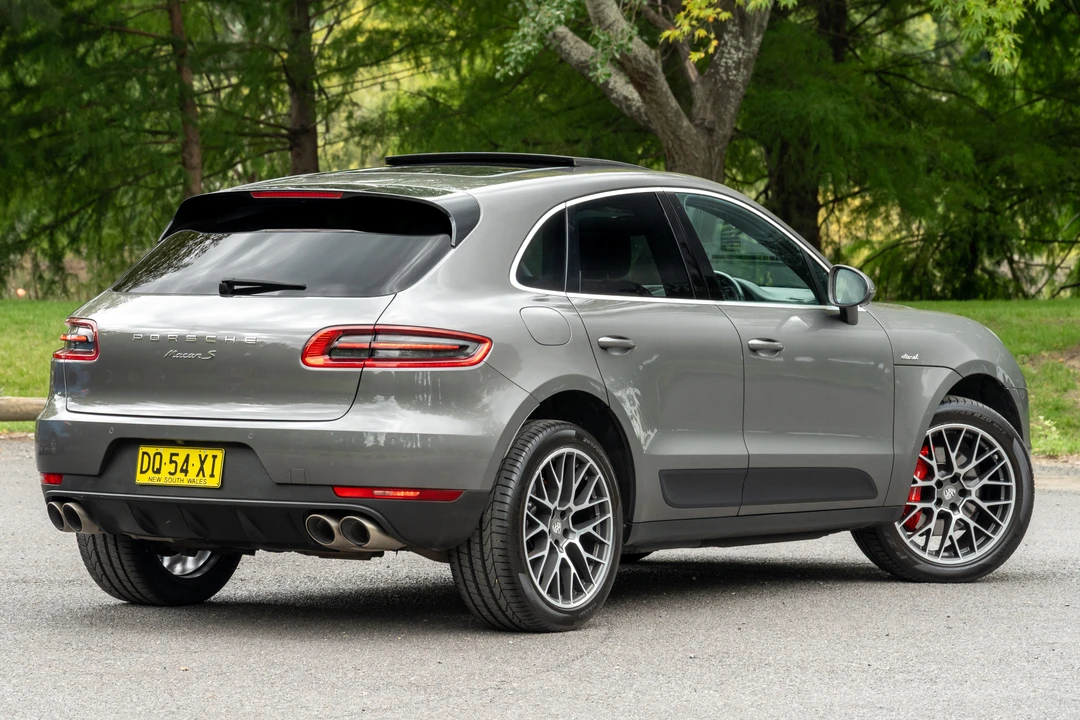 2017 Porsche Macan S - Image 7 of 31