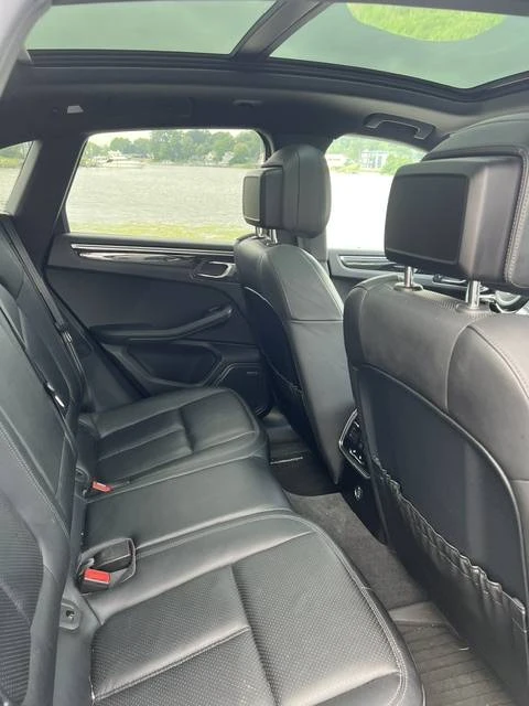 2017 Porsche Macan S - Image 9 of 14