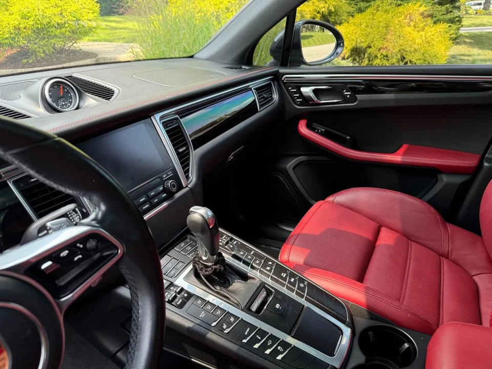 2017 Porsche Macan S - Image 11 of 16