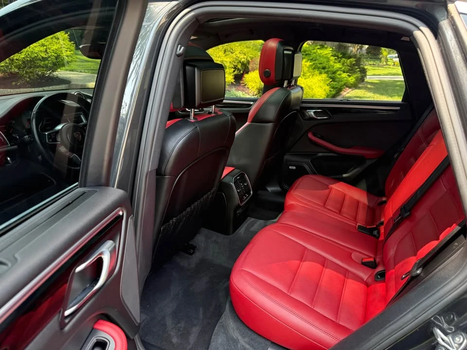 2017 Porsche Macan S - Image 15 of 16