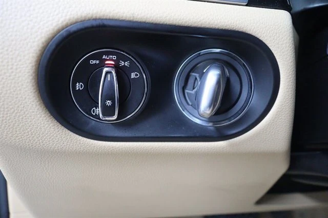 2017 Porsche Macan S - Image 17 of 20