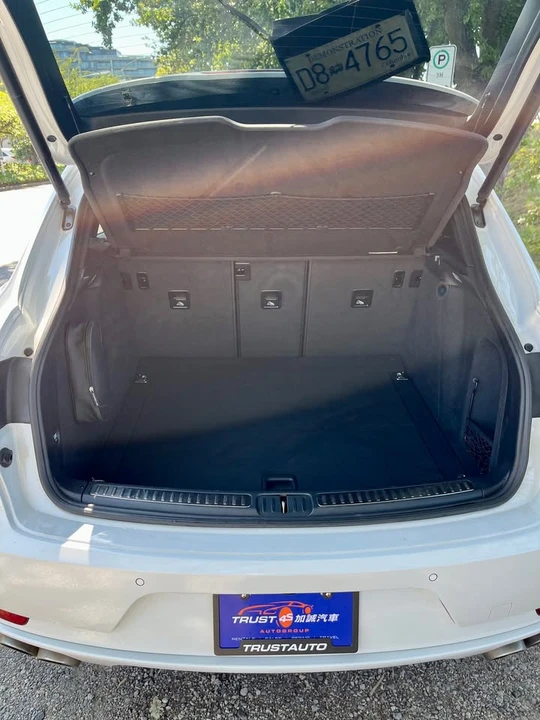 2017 Porsche Macan S - Image 7 of 15