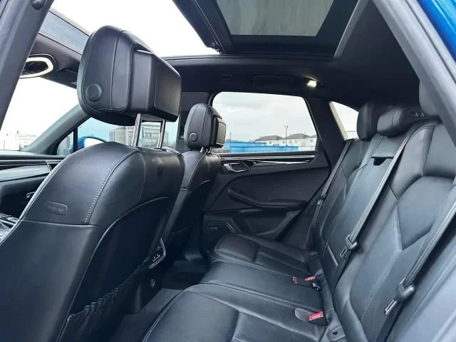 2017 Porsche Macan S - Image 14 of 17