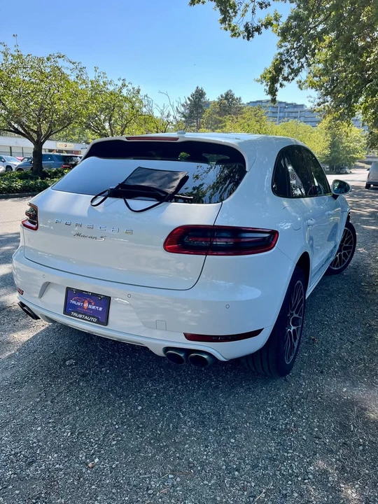 2017 Porsche Macan S - Image 15 of 15