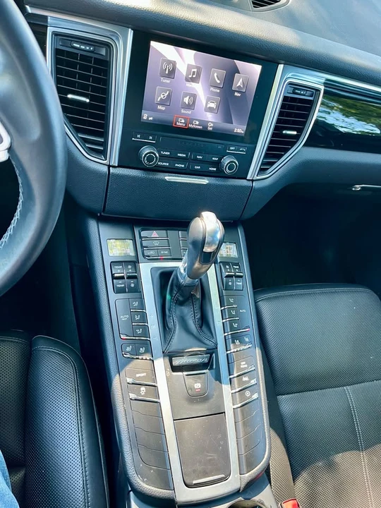 2017 Porsche Macan S - Image 11 of 15
