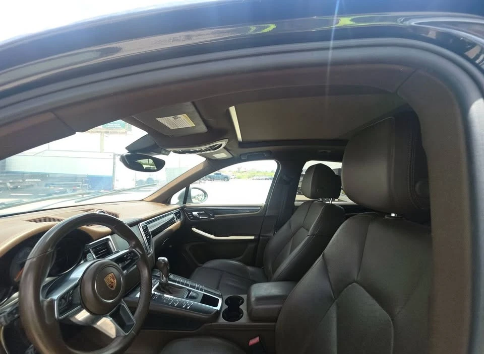 2017 Porsche Macan S - Image 5 of 7