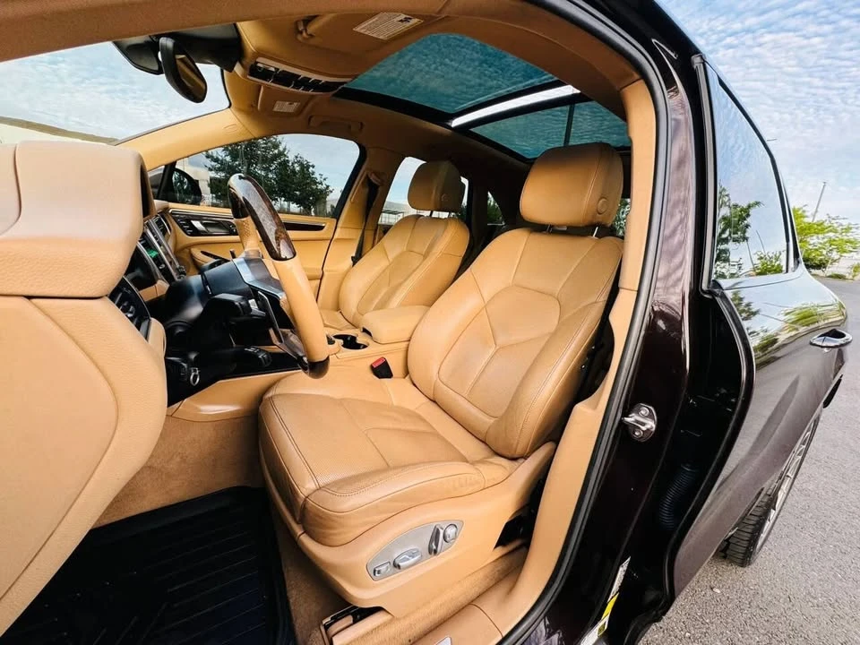 2017 Porsche Macan S - Image 13 of 16