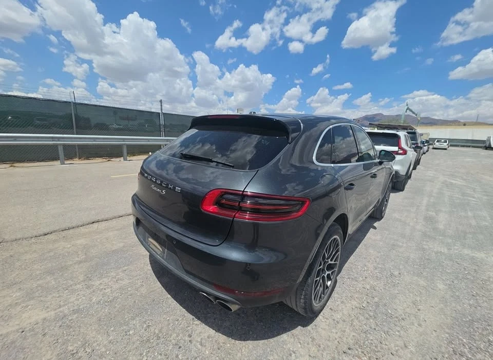 2017 Porsche Macan S - Image 3 of 7