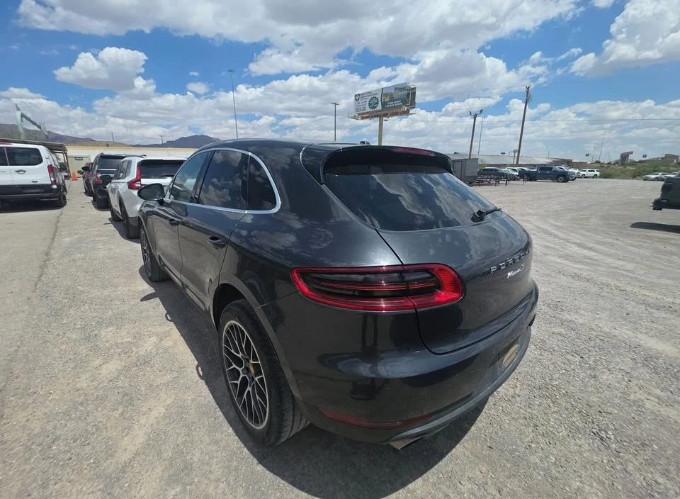 2017 Porsche Macan S - Image 4 of 7