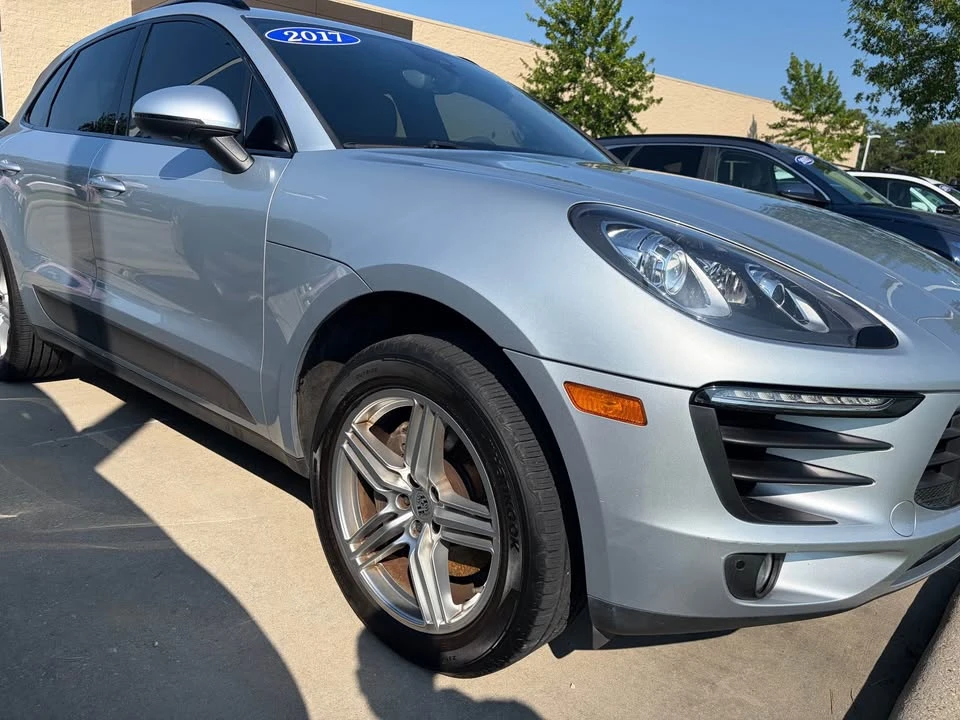 2017 Porsche Macan S - Image 3 of 10