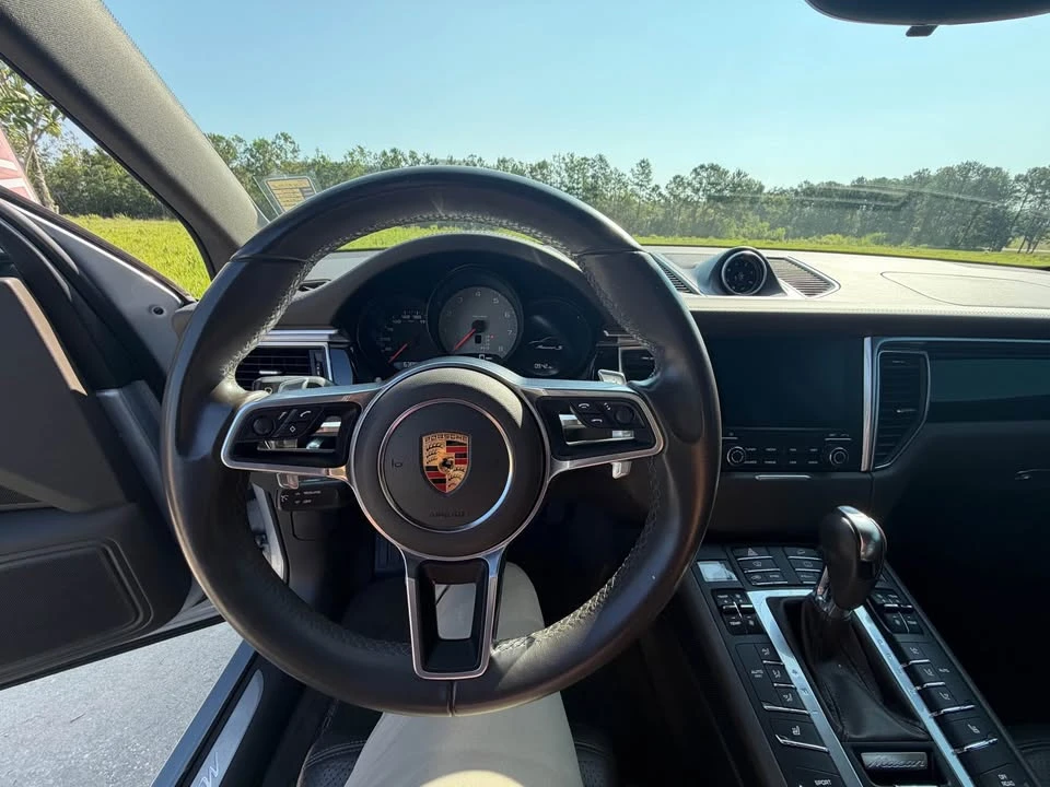 2017 Porsche Macan S - Image 5 of 10