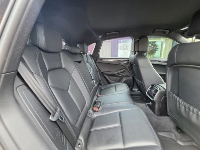 2017 Porsche Macan S - Image 16 of 19
