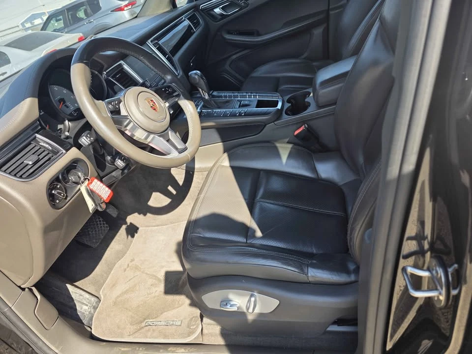 2017 Porsche Macan S - Image 7 of 12