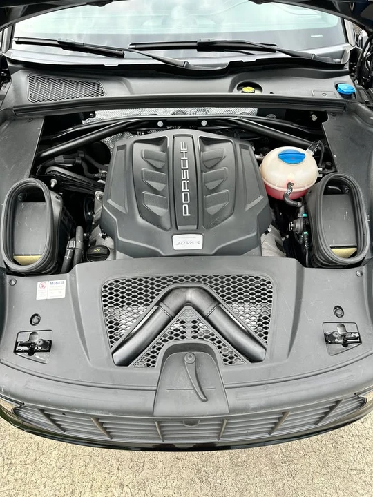 2017 Porsche Macan S - Image 14 of 17