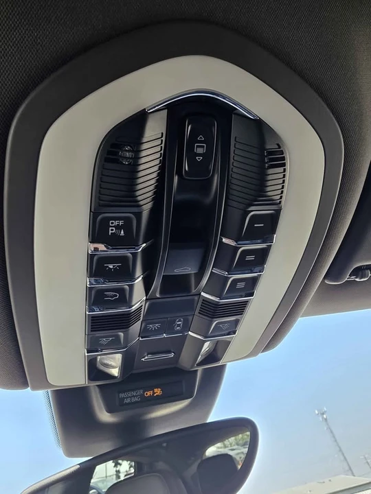 2017 Porsche Macan S - Image 10 of 12